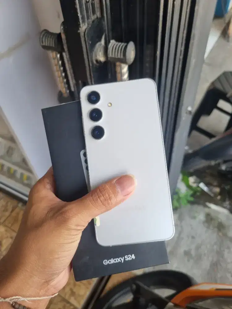 Samsung Galaxy S24 Second/sein 8/256 GB Fullset