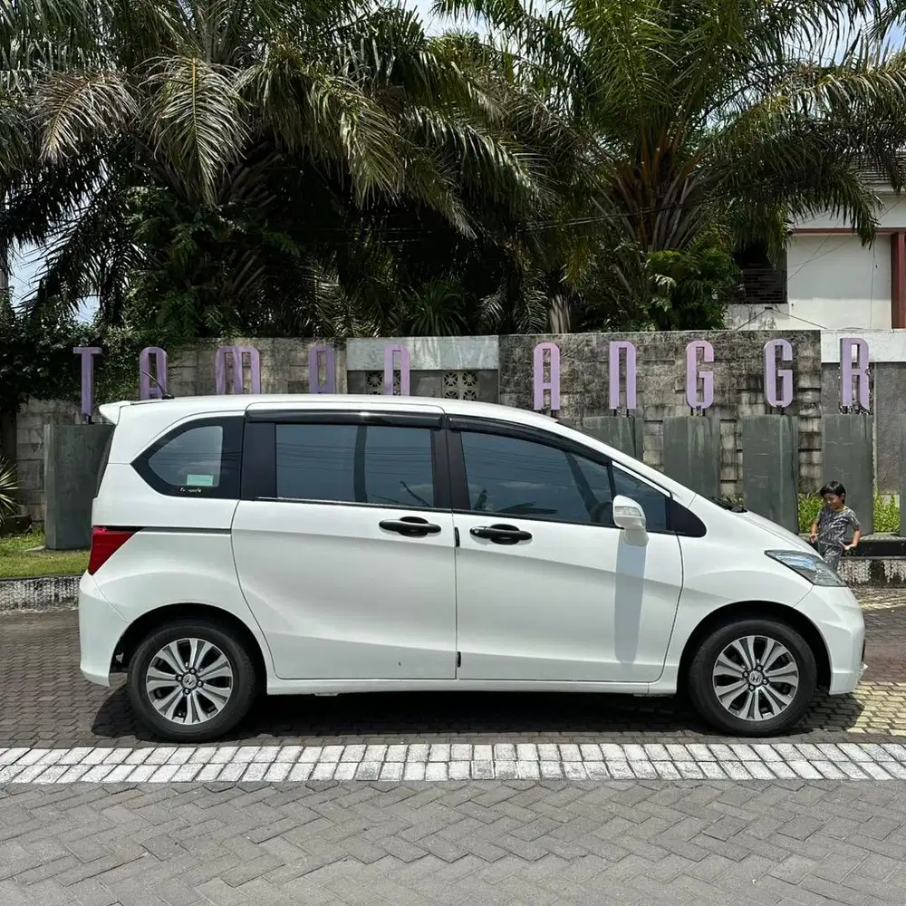 Honda Freed Type E 2012 PSD