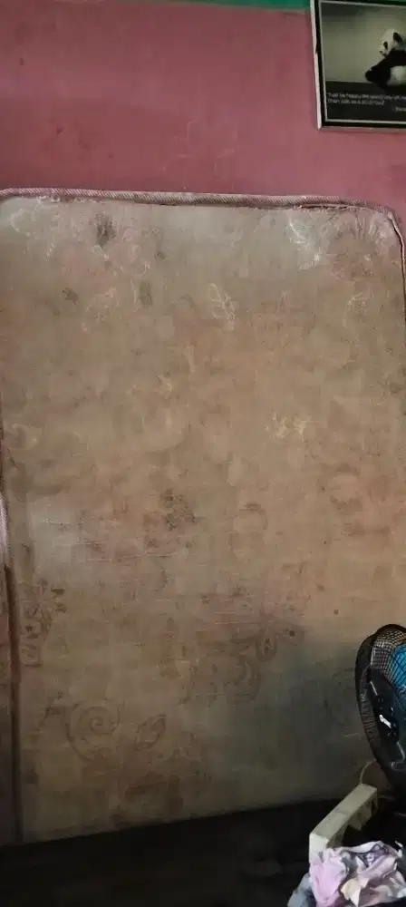 Dijual kasur spring bed UK 1 org saja kondisi sesuai foto