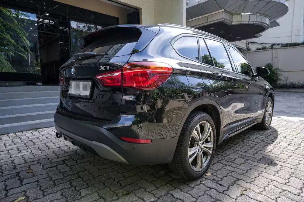 BMW X1sDrive18 Tahun 2017