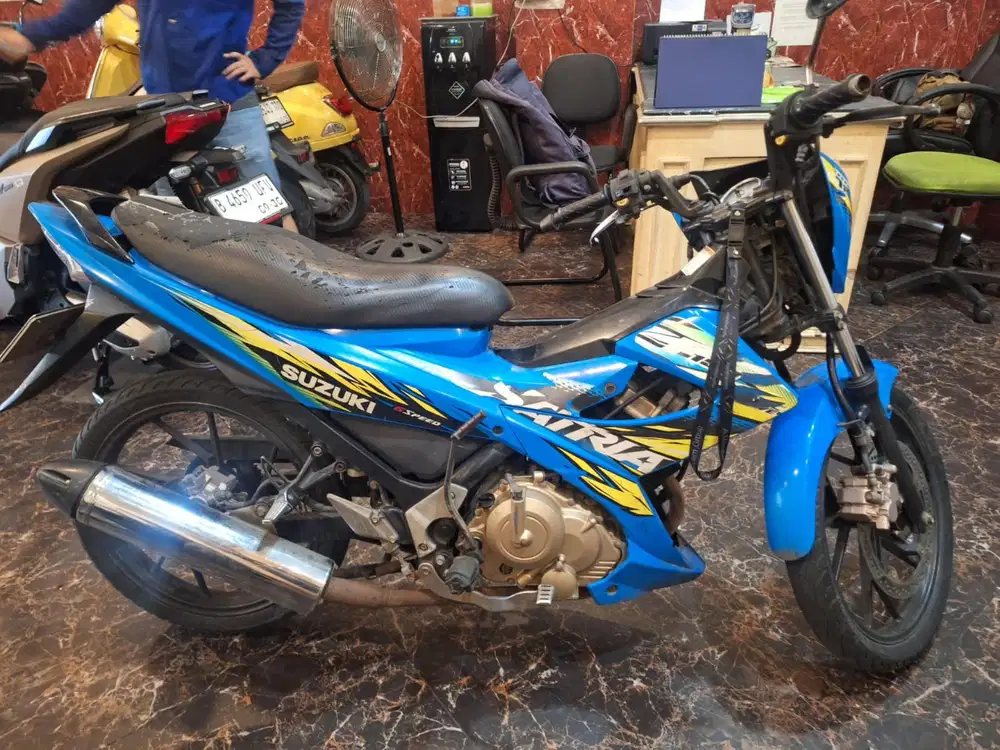 HUB KIKI DIJUAL CEPAT SATRIA FU 150 2013 / SURAT LENGKAP BISA COD