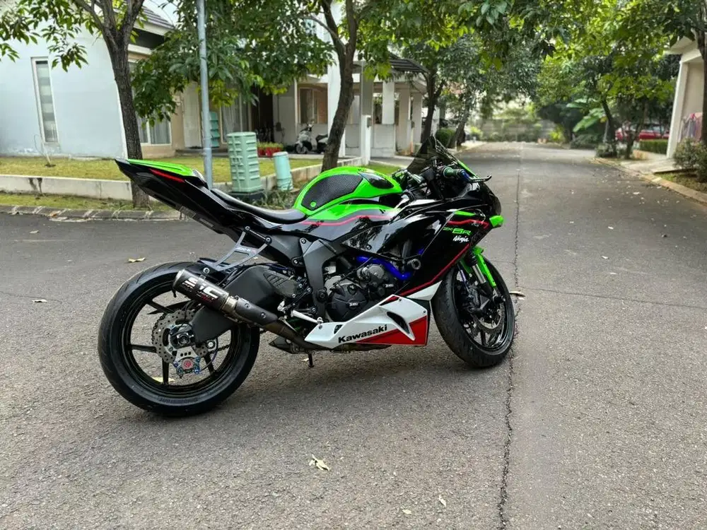 DIJUAL CEPAT KAWASAKI NINJA ZX6 kondisi pajak mati 2thn