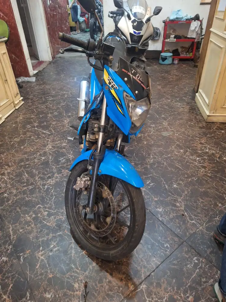 HUB KIKI DIJUAL CEPAT SATRIA FU 150 2013 / SURAT LENGKAP BISA COD