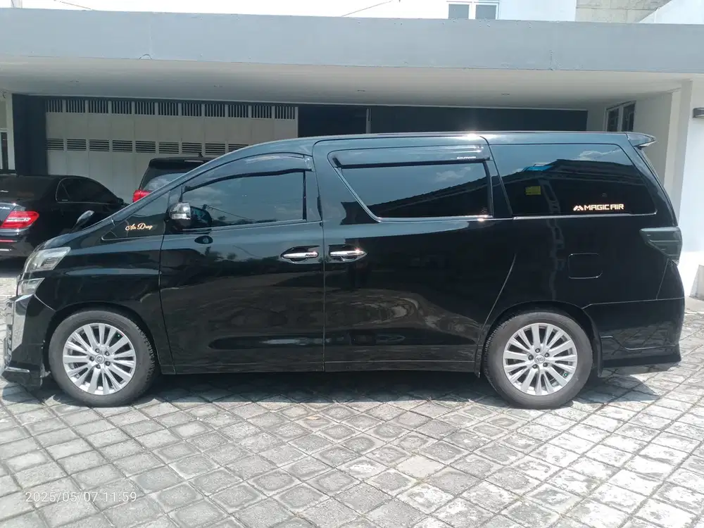 Toyota Vellfire 2011 Bensin