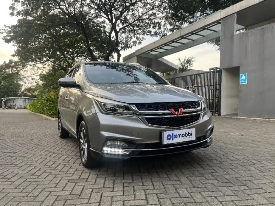 LOW DP Wuling Cortez 1.5 LT Lux Plus Bensin-AT 2021 SRT