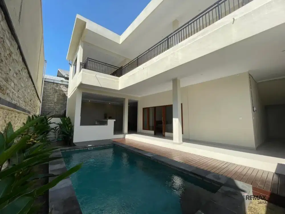 Villa 3 Bedroom Fully Furnished For Rent, at Padonan, Canggu Area