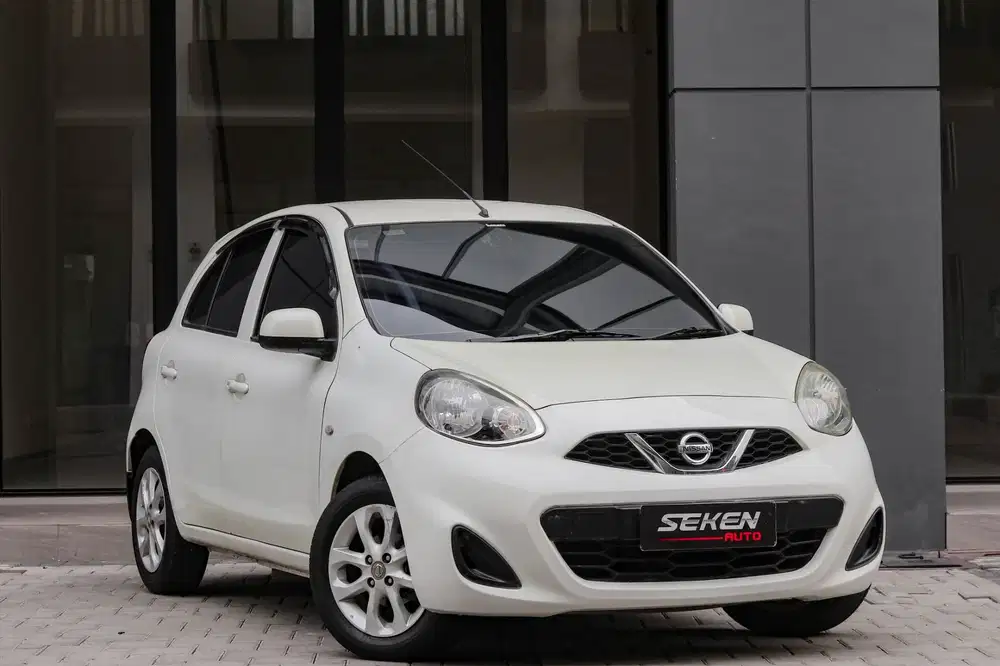 Nissan March Facelift 1.2L AT Matic 2015 Putih, FULL RECORD!!!