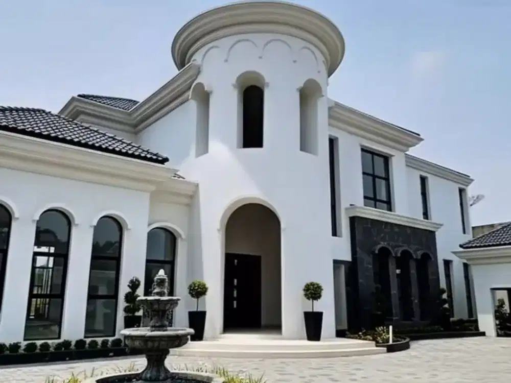 Rumah 2 Lantai Bagus Classic HGB di Graha Famili Golf View