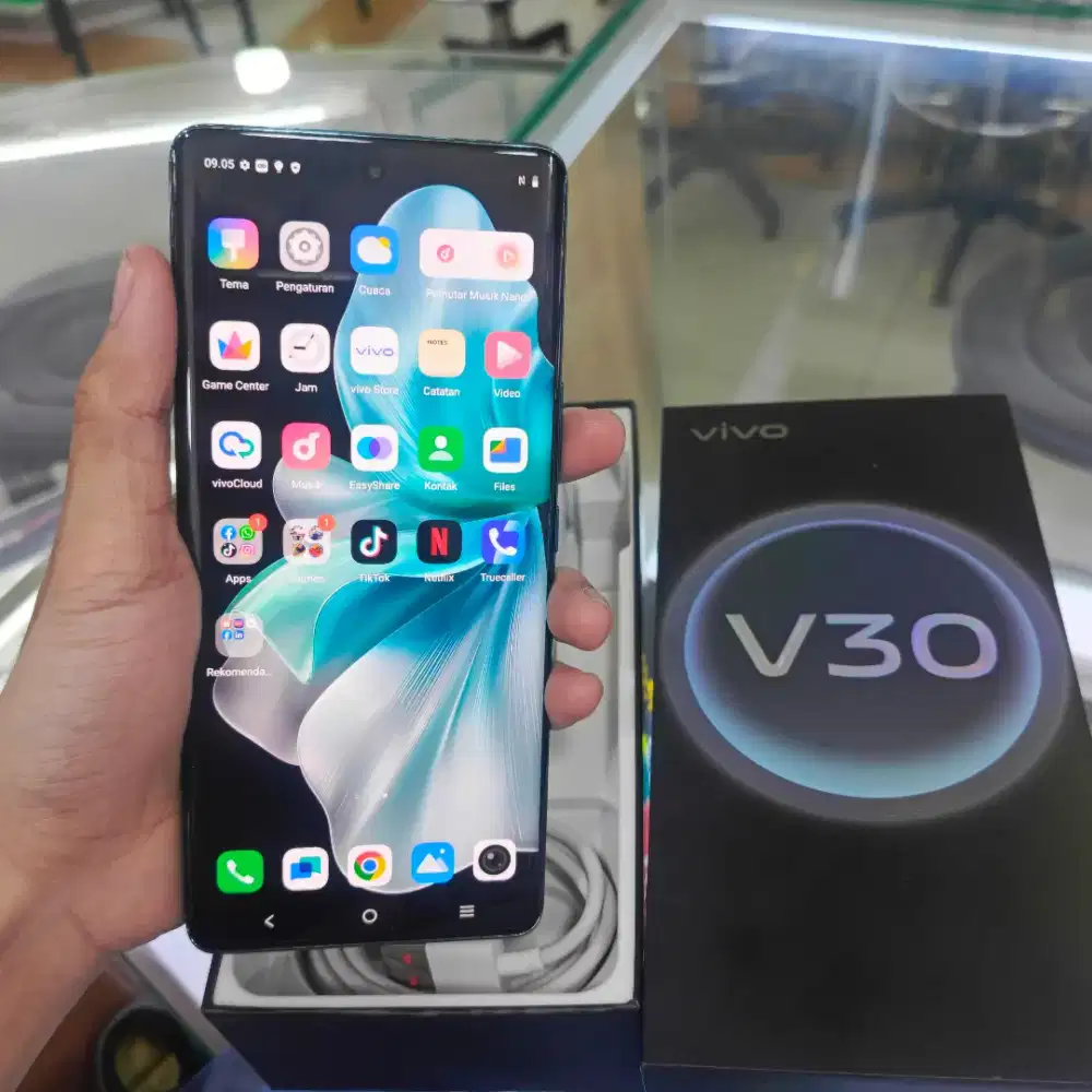 Vivo v30 5G ram 8gb+8gb/256gb nfc second fullset bisa TT dan kredit
