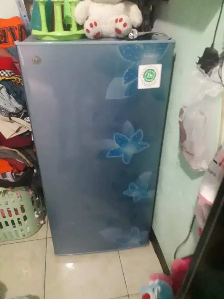 Kulkas sharp 1 pintu