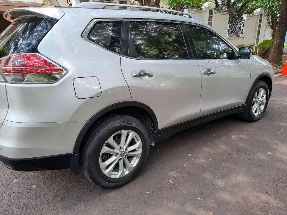Nissan X-trail 2015 Mesin 2.0 liter A/T (Hemat Bensin)