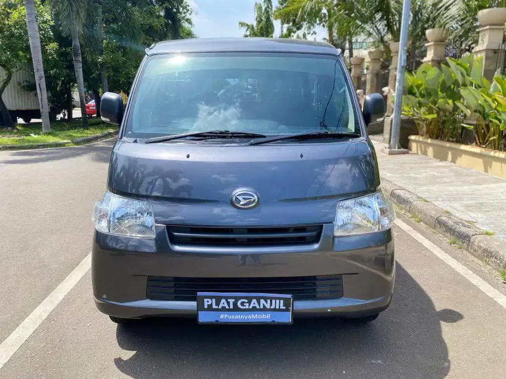 Km 20 Rban Gran Max MB D 1.3 Manual 2024 Like New