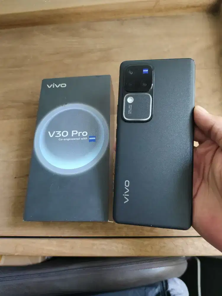 Vivo V30 pro 12/512gb mulus/lengkap