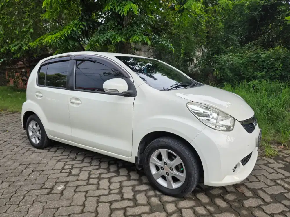 Daihatsu Sirion 2012 matic