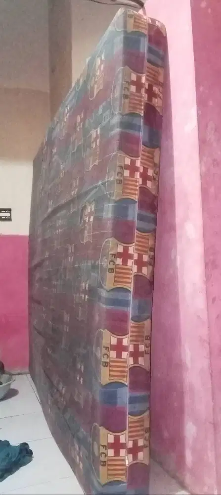 Kasur second ukuran no 1, (200x180x20)