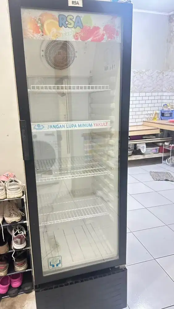 SHOWCASE/ pendingin minuman RSA