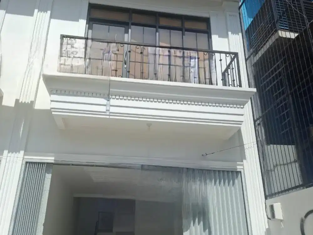 Ruko Brand New 3 Lantai Siap Huni Duren Sawit Jakarta Timur