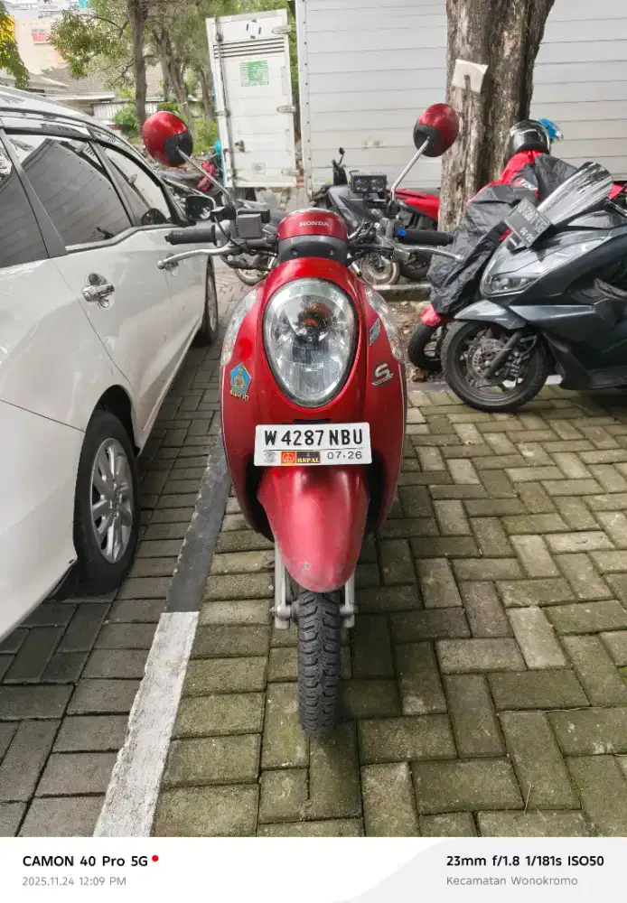 Honda Scoopy 2016 merah