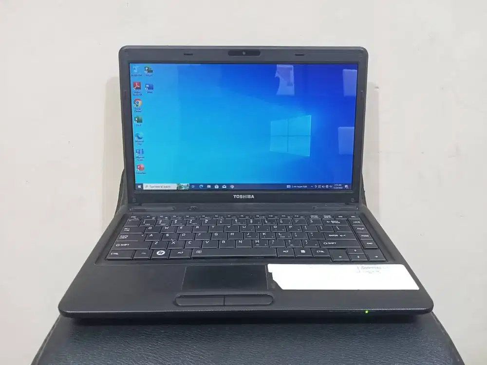 Laptop Second Toshiba C640 Core i3-2348M Ram 8Gb Ssd 128Gb