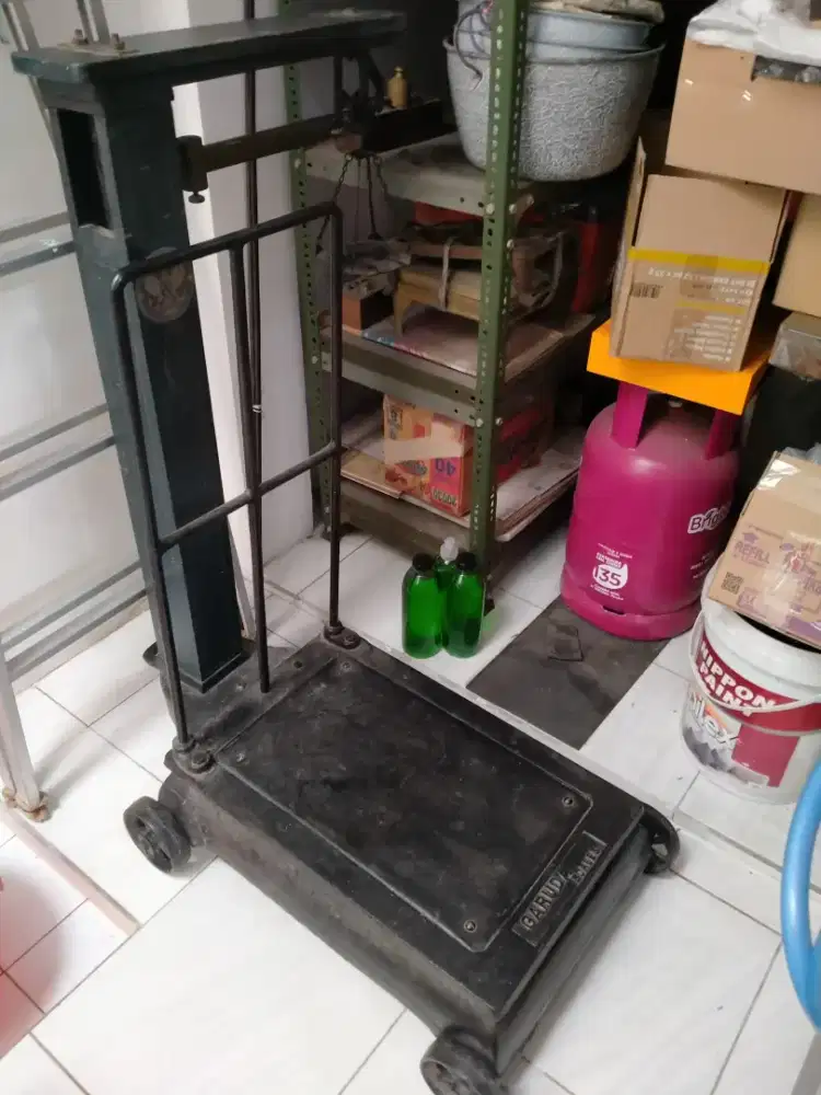 Timbangan Barang Besi