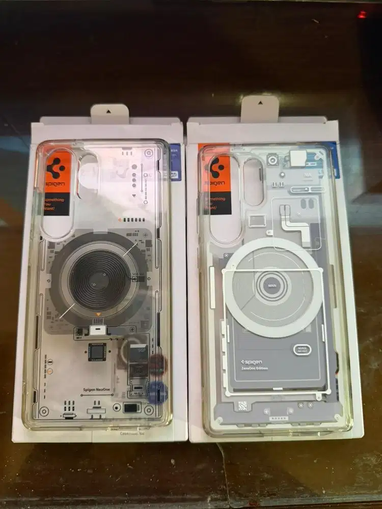 2 Casing S25 Ultra Merk Spigen : Neo & Zero