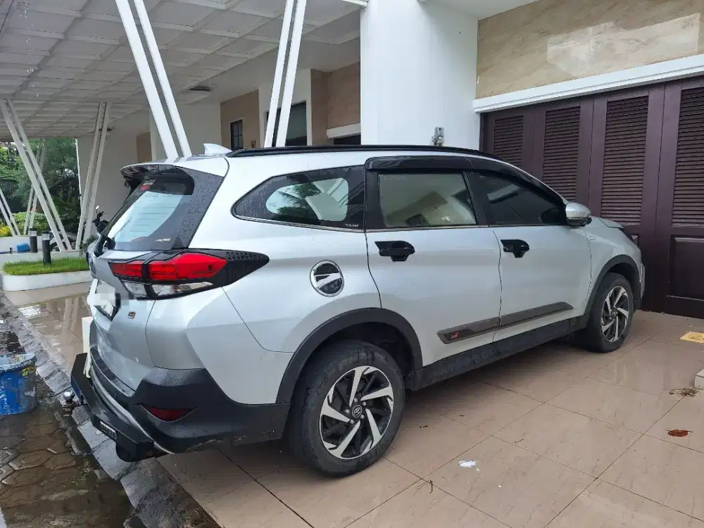 Rush GR manual tahun 2022, tangan pertama