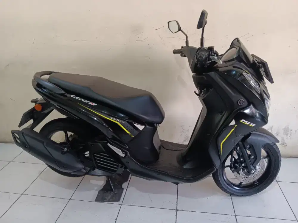 Lexi lx thn 2024 top