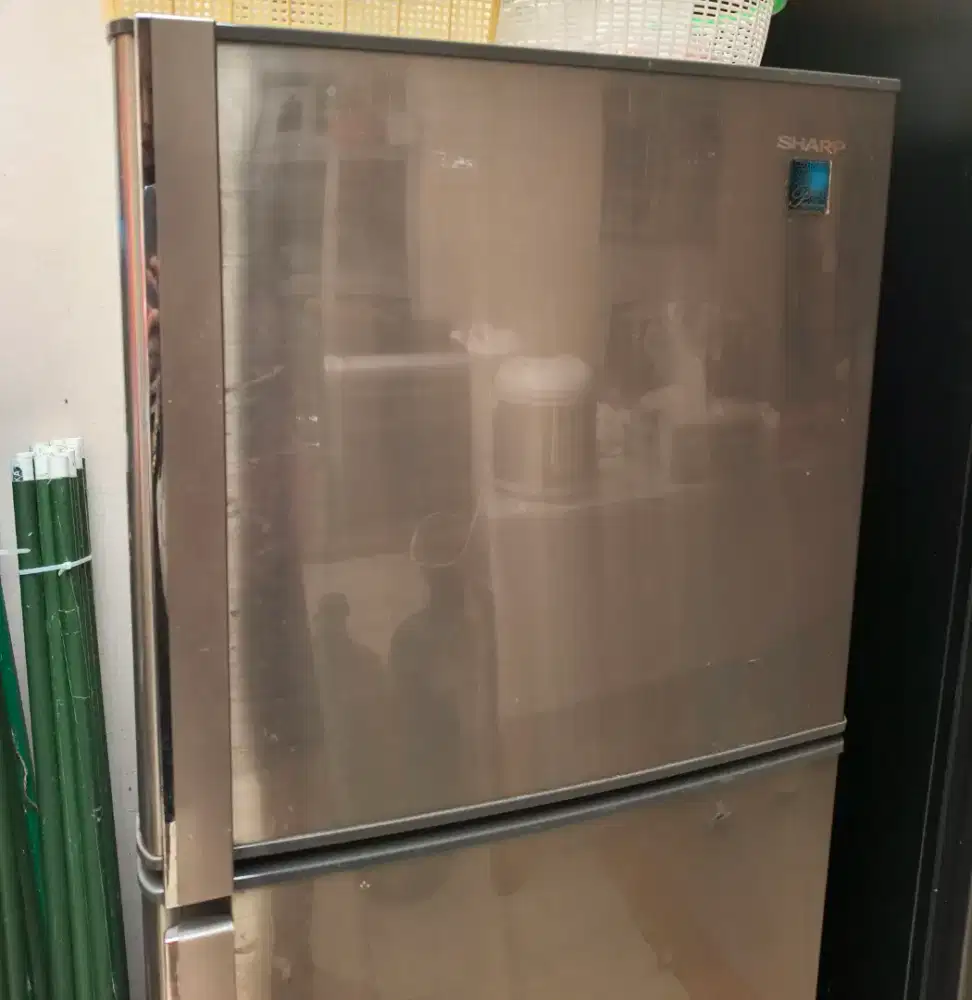 Kulkas Sharp 2 pintu