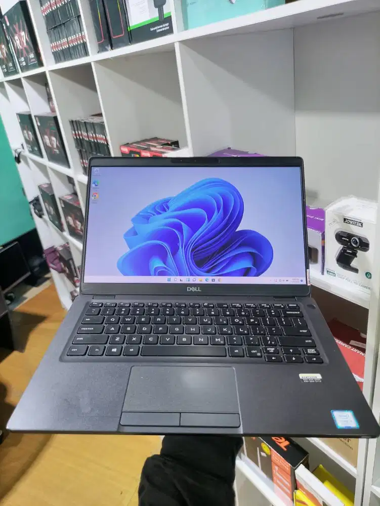 Laptop DELL LATITUDE 5300 Core i5 Gen 8 Touchscreen