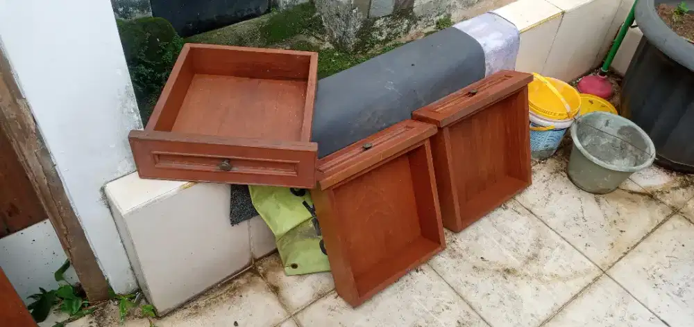 Take all laci lemari bekas