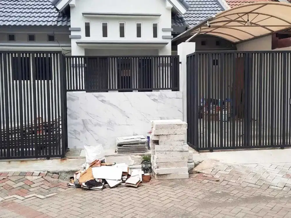 Rumah di Mulyosari Prima Utara