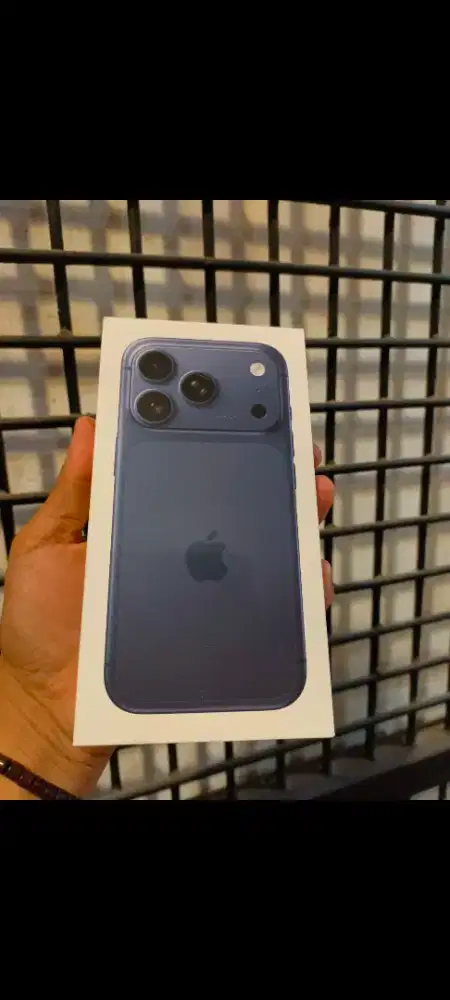 Iphone 17 promax 256 deep blue ibox