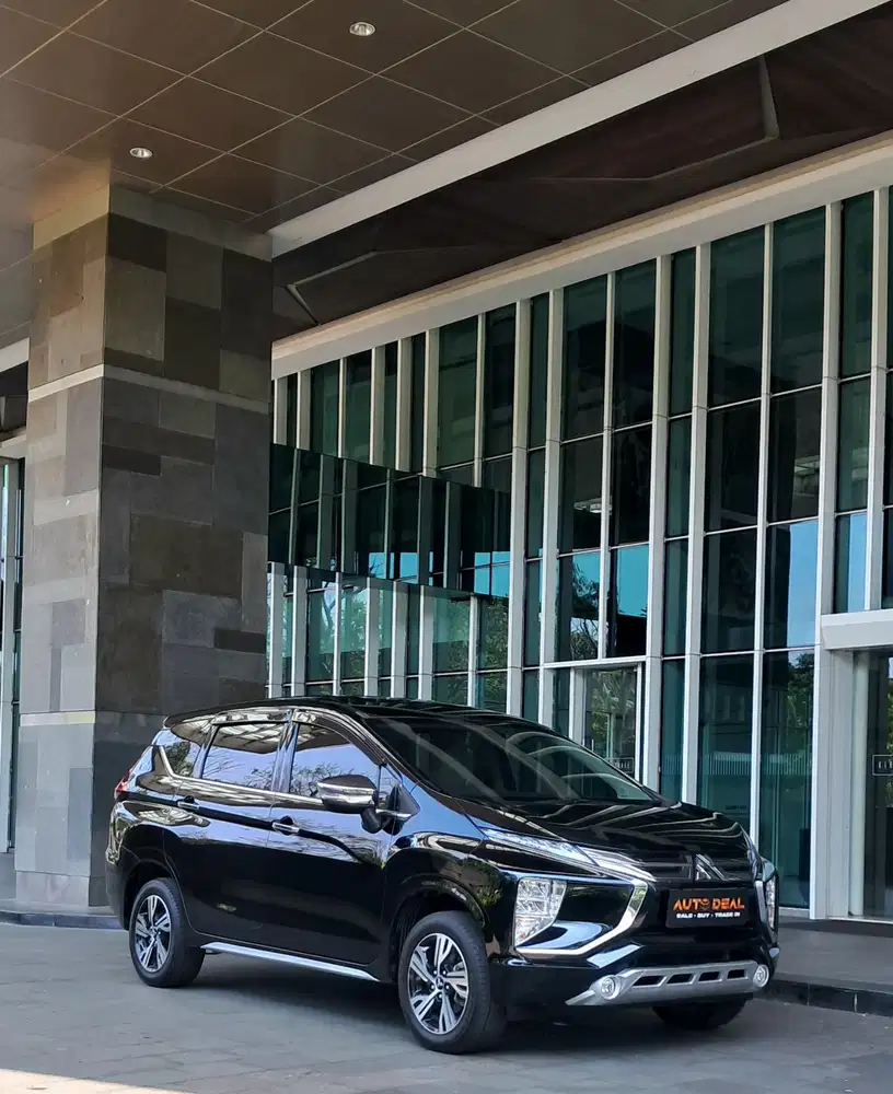 XPANDER ULTIMATE 1.5CC A/T 2021 HITAM