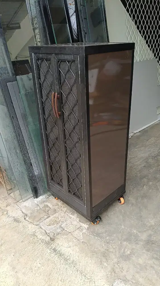 Jual rak sepatu aluminium warna coklat