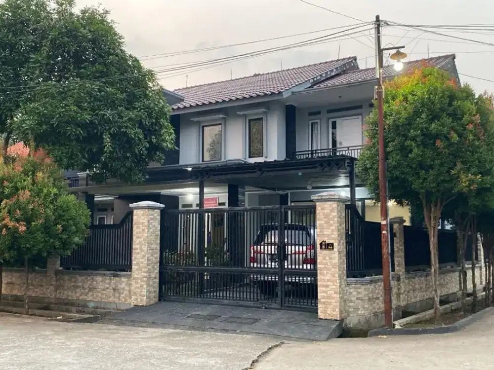 Rumah Bagus Posisi Hook di Komplek Arco Pancoran Mas Depok Dekat Tol Desari