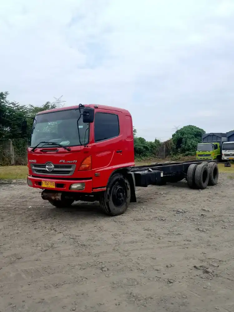 Hino FL 260 JW asli