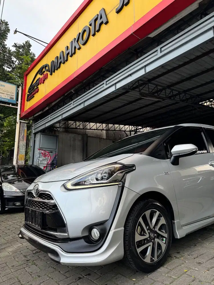 TOYOTA SIENTA Q 1.5 CVT 2018(KM70RB)RECORD/PJK10-26/DP10JT/NOPR/ANTIK!