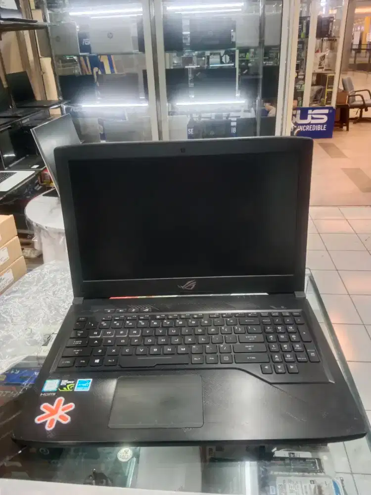 Asus ROG strix second i7 gen 8