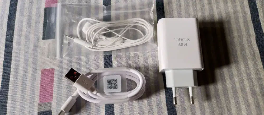 Charger Infinix 68W dan Handsfree Infinix original 1000% bawaan Dus