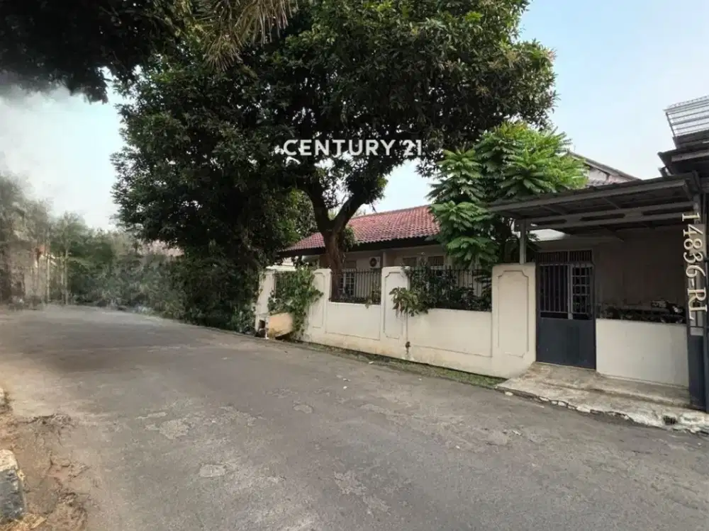 Dijual Rumah Hook Halaman Luas Di Villa Melati Mas