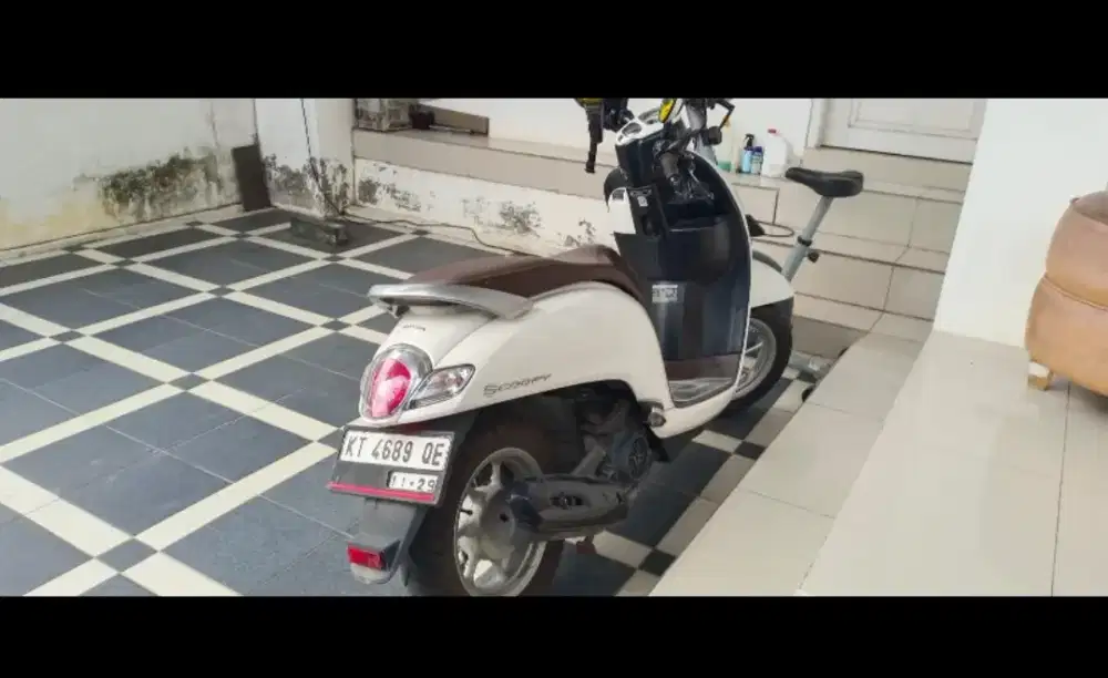 SCOOPY PUTIH BONTANG TERAWAT