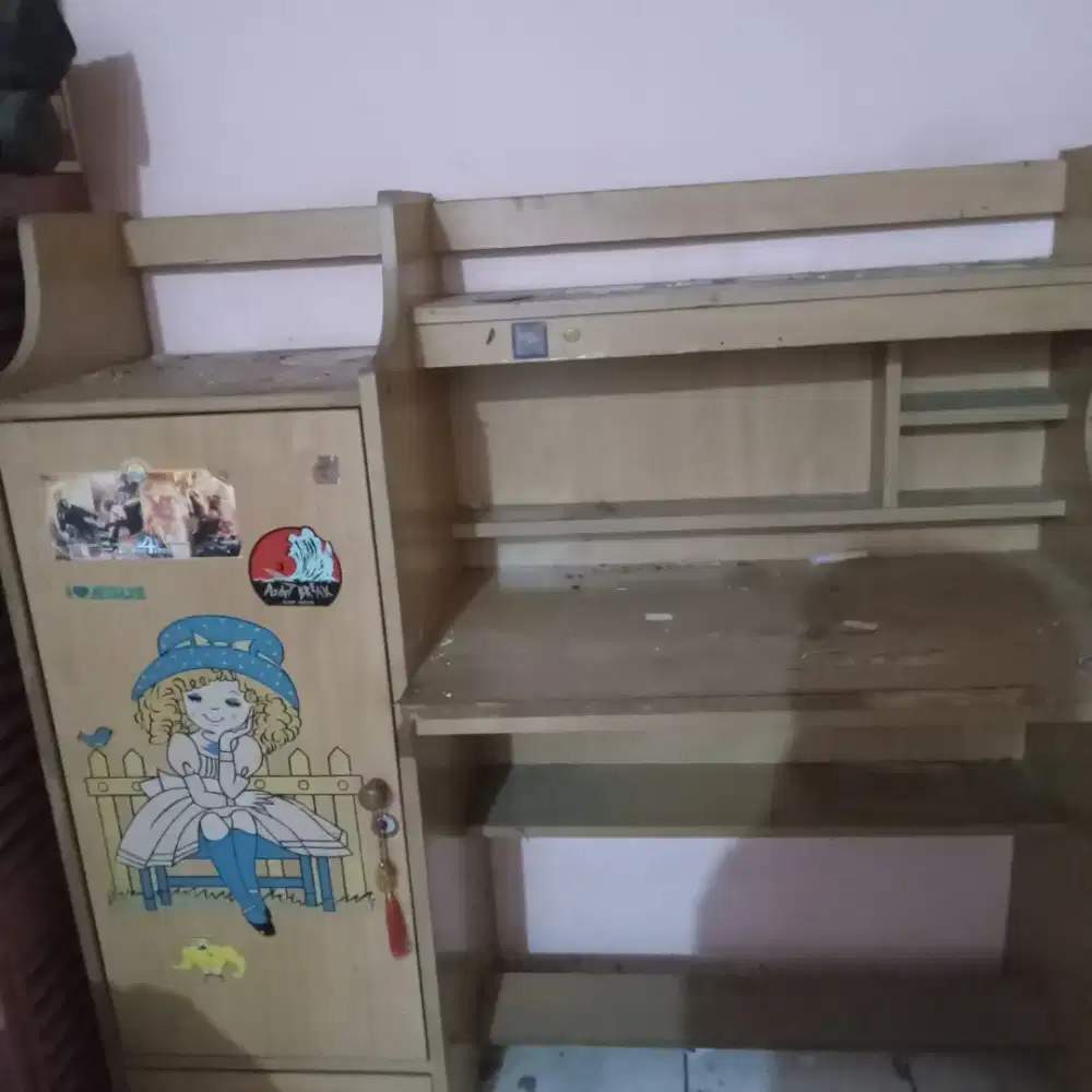 Jual Meja Belajar Bekas dan Murah