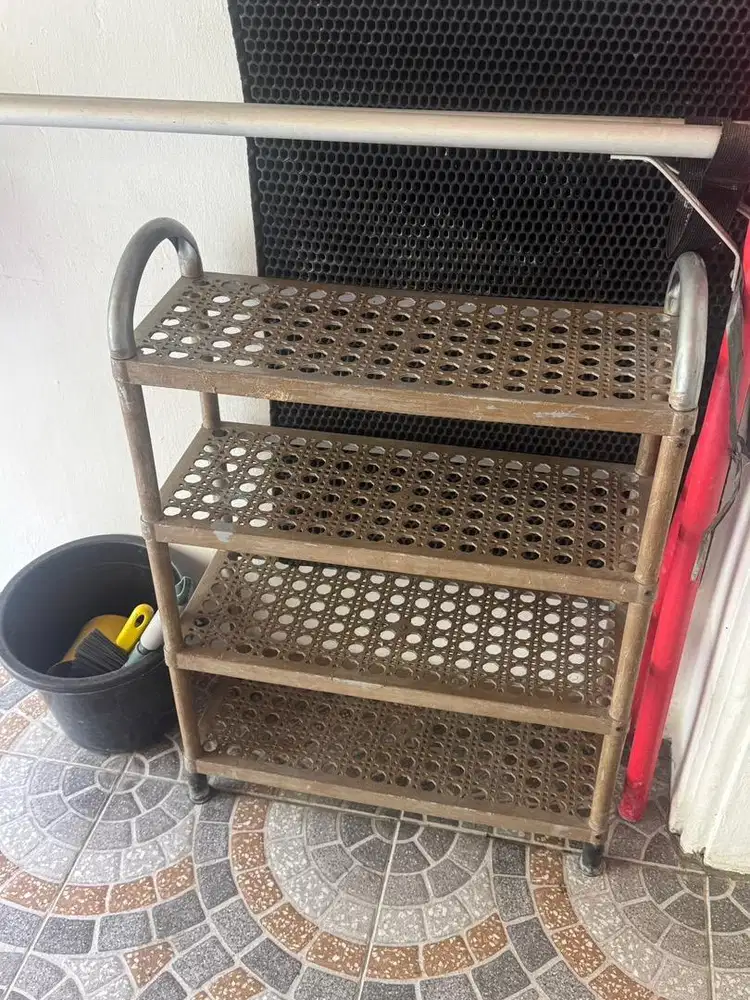 Rak Sepatu Plastik