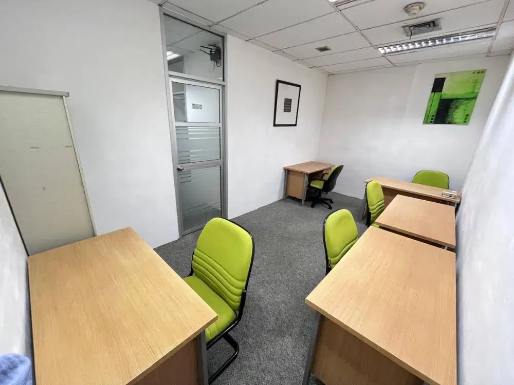 Sewa ruang kantor 4 meja cuma 6 juta