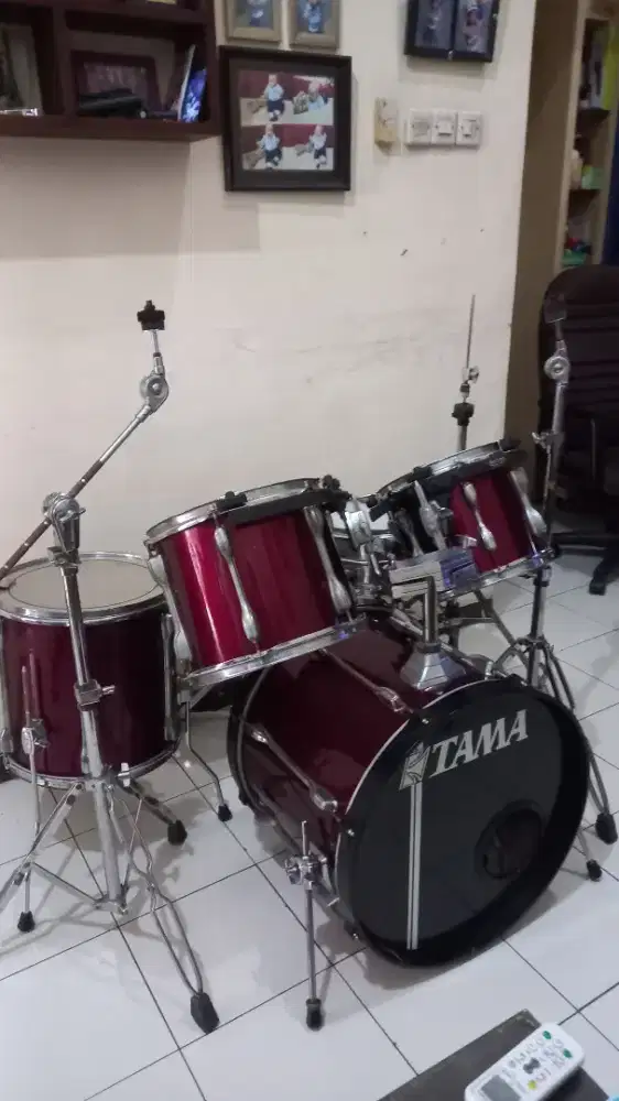 Drum tama rockstar kick 20, snare 14, tom 10&12, flor 14 hardware ori