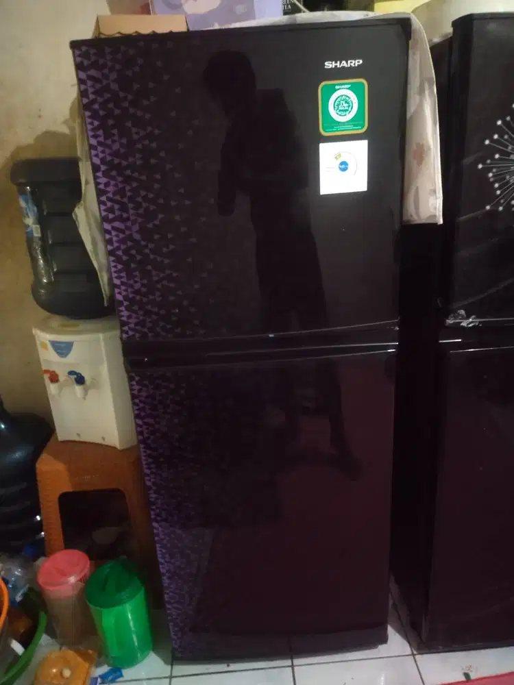 Kulkas & freezer tanpa bunga es mulus seger blm pernah service