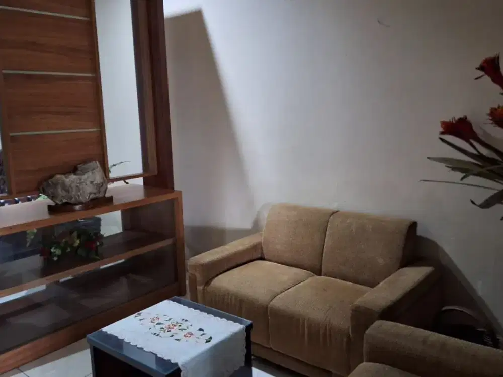 Disewa Rumah 2 lantai furnish di Foresta Giardina BSD City