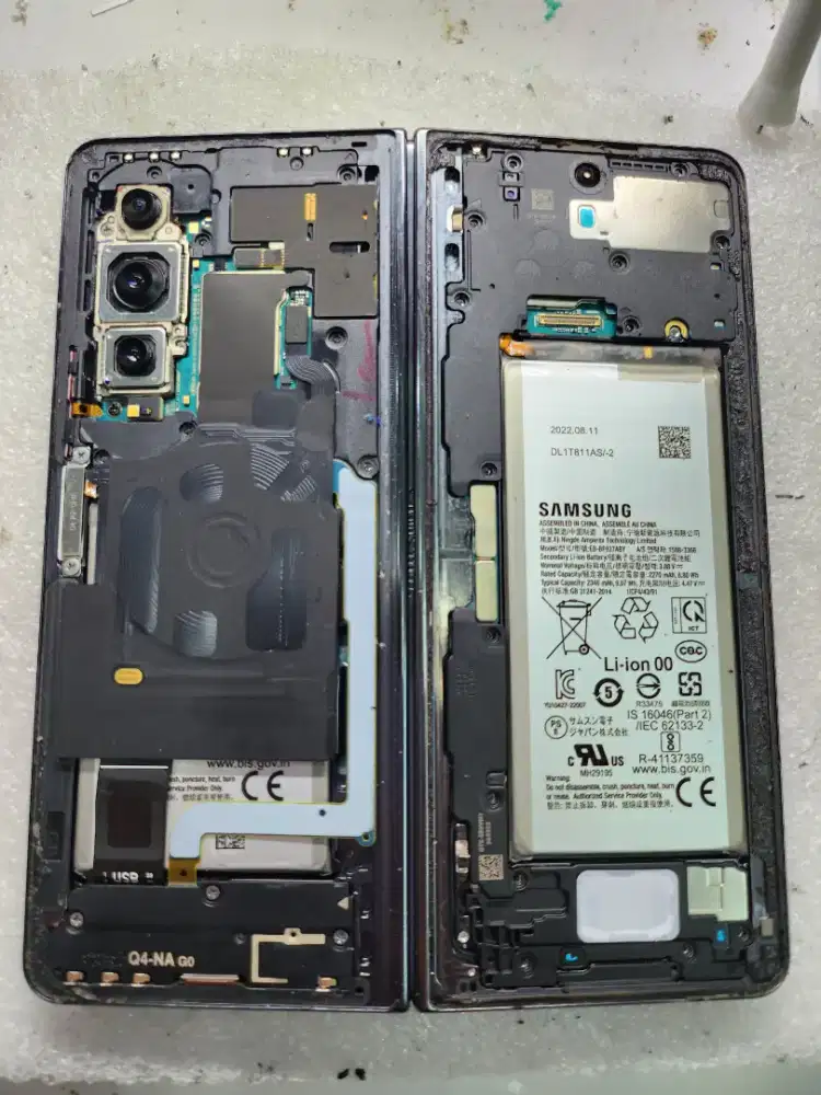 Z Fold dan Z Flip Servis di Almuna Phone bisa di tunggu