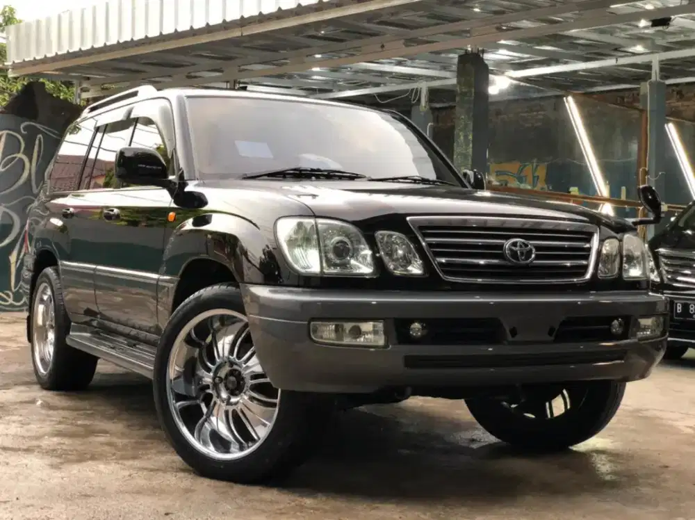 Toyota Land cruiser Cygnus atthn. 2005 v8 4700