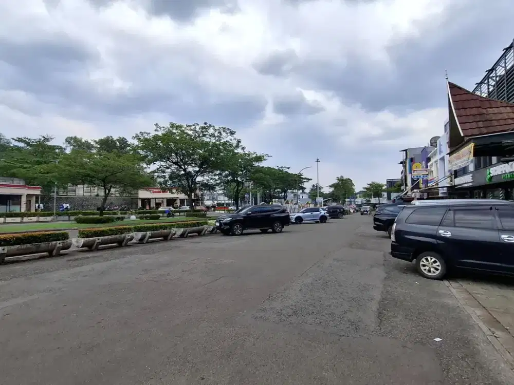 DIJUAL RUKO 2 LANTAI HADAP JALAN RAYA UTAMA BOULEVARD KOTA WISATA CIBUBUR BOGOR